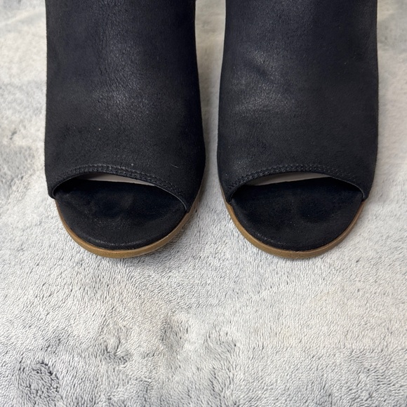 Fergalicious “Retro” Black Peep Toe Ankle Booties - Size 7 - Side Zip - Picture 7 of 11